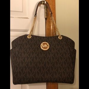 Michael Kors Bag with matching wallet